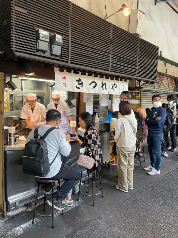 Queues for gyudon at Kitsuneya in Tsukiji, Tokyo