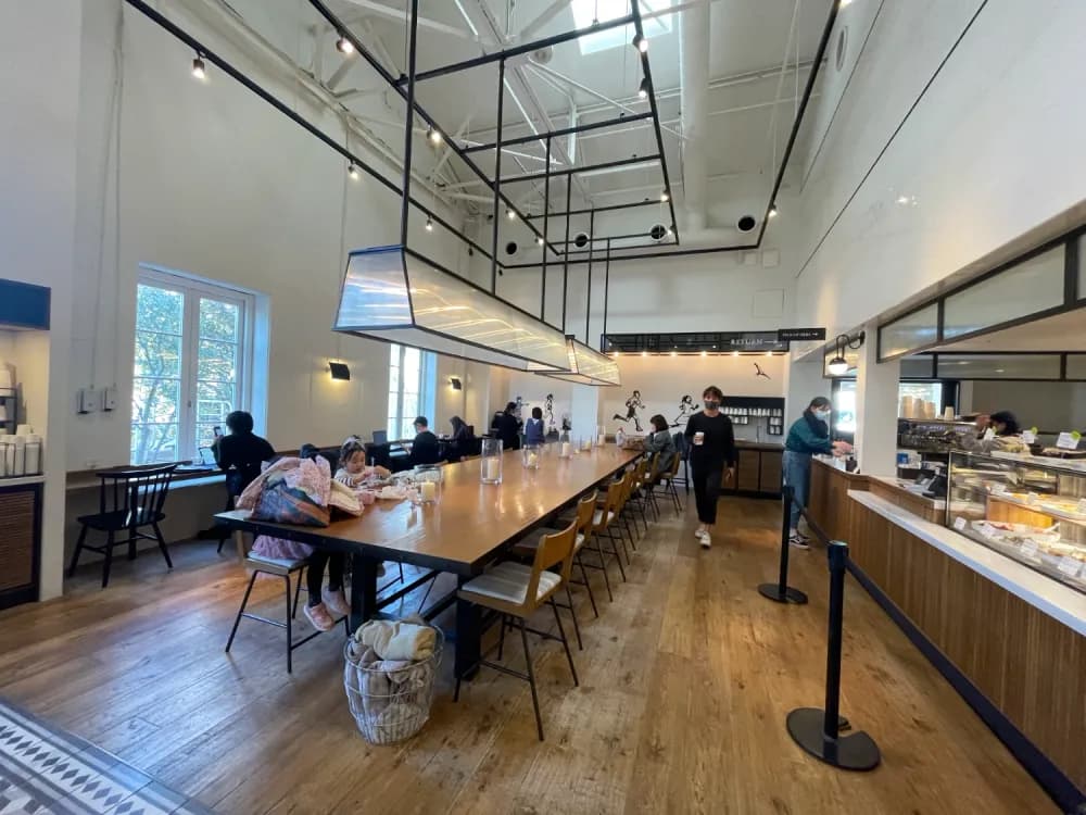 Interior of Breadworkz at Tennozu Isle, Tokyo