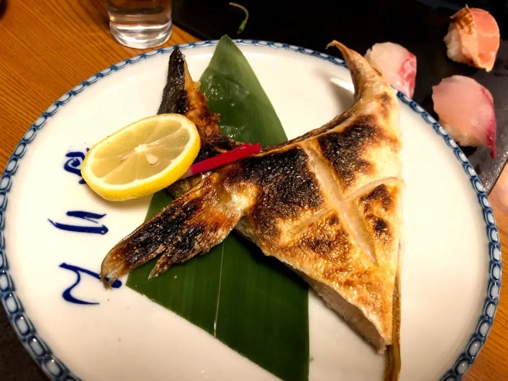 A plate of grilled Buri collar
