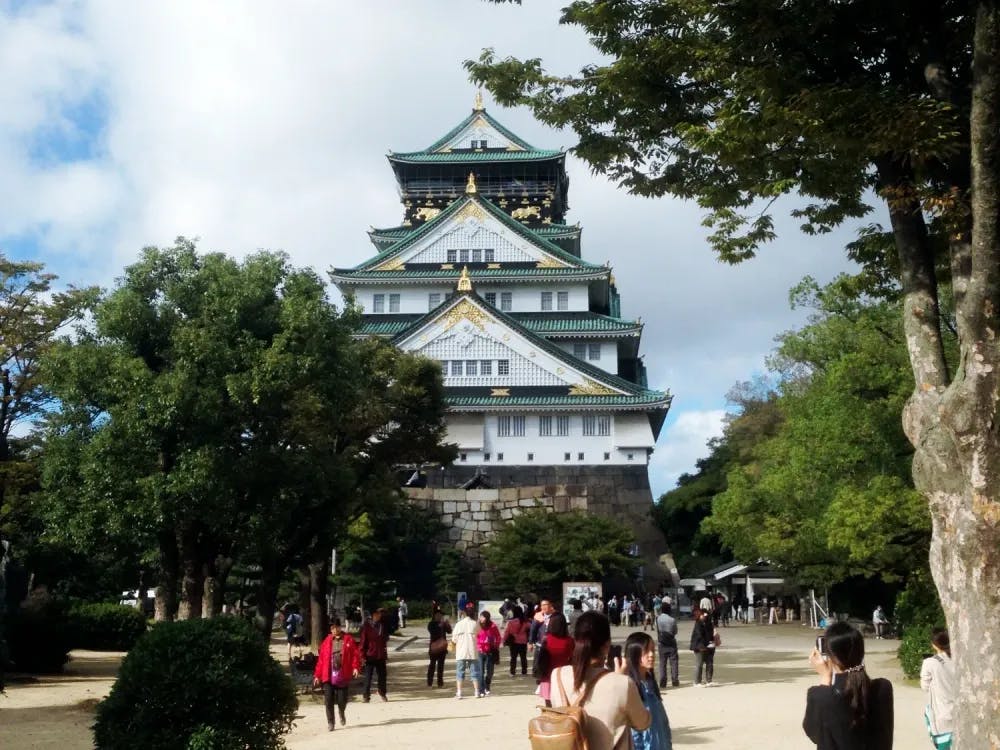 Exteior view of the keep of Osaka Castle in Osaka, Osaka Prefecture