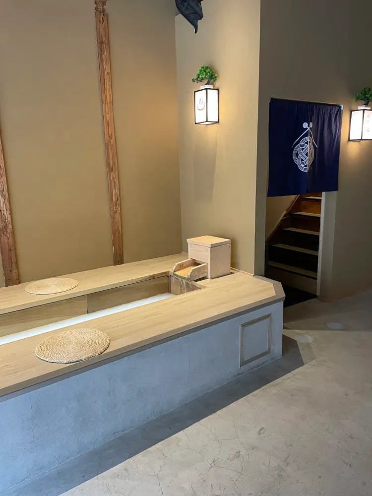 Foot bath in Kinosaki Ashiyu Cafe in Kinosaki Onsen, Hyogo Prefecture