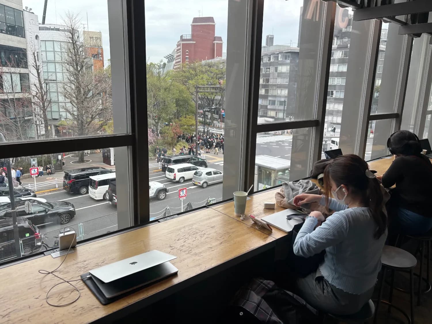 Sarutahiko Coffee The Bridge Interior