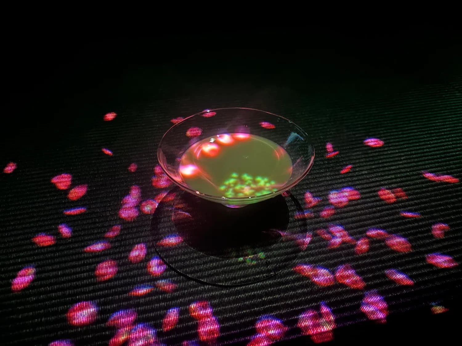 Teamlab Tea teamLab Planets vs Borderless - A Review of Which To Go | Experiential ...